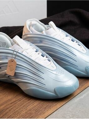 Men’s Light Blue Performance Sneakers